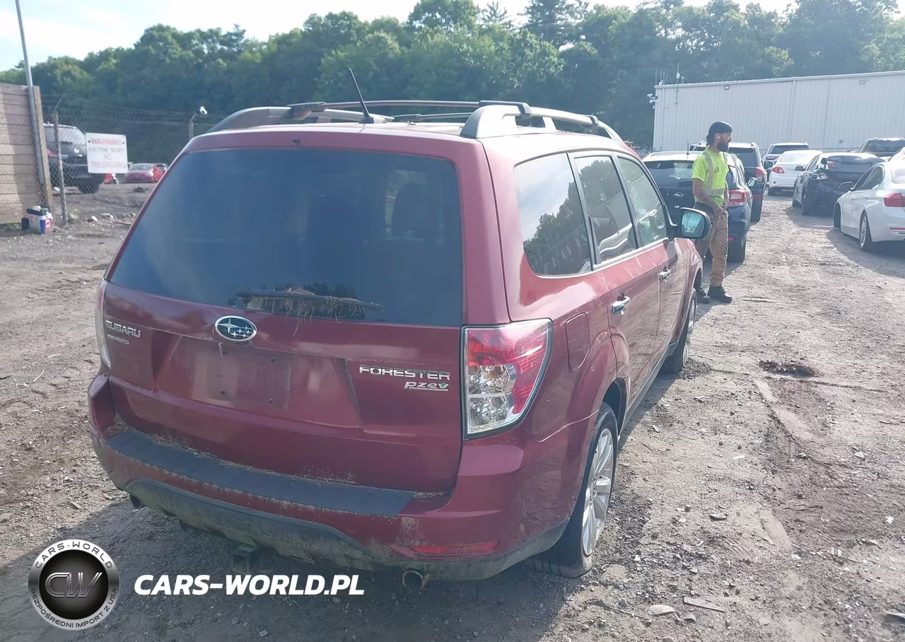2012 Subaru Forester 2.5X Premium VIN:JF2SHADC0CG401444 - 4
