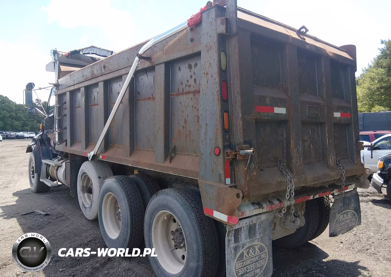 2006 Sterling Truck L 9500 VIN:2FZHAZCV46AV20410 - 3