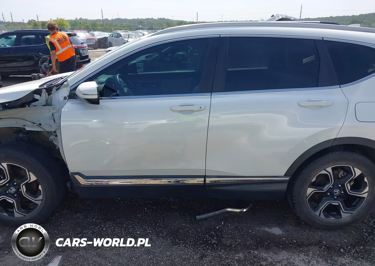 2018 Honda Cr-V Touring VIN:2HKRW1H96JH509240 - 15