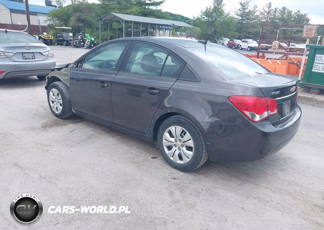 2014 Chevrolet Cruze Ls Auto VIN:1G1PA5SG4E7426090 - 3