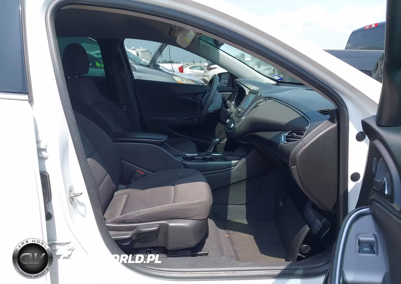 2018 Chevrolet Malibu Lt VIN:1G1ZD5ST5JF236859 - 5