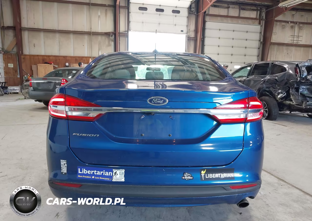 2017 Ford Fusion S VIN:3FA6P0G72HR118609 - 16