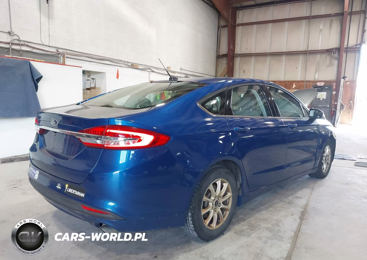 2017 Ford Fusion S VIN:3FA6P0G72HR118609 - 4