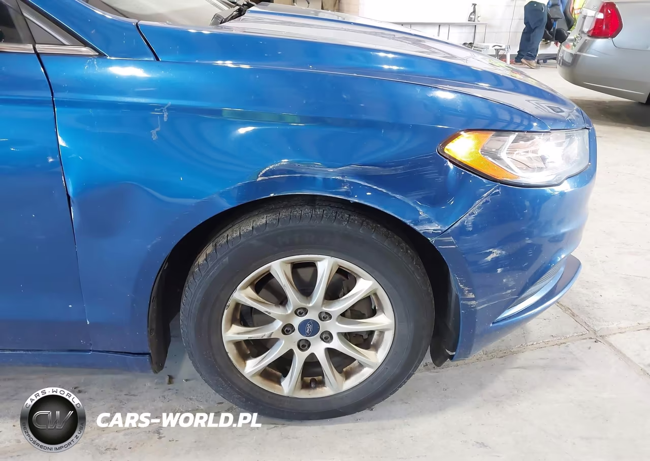 2017 Ford Fusion S VIN:3FA6P0G72HR118609 - 6