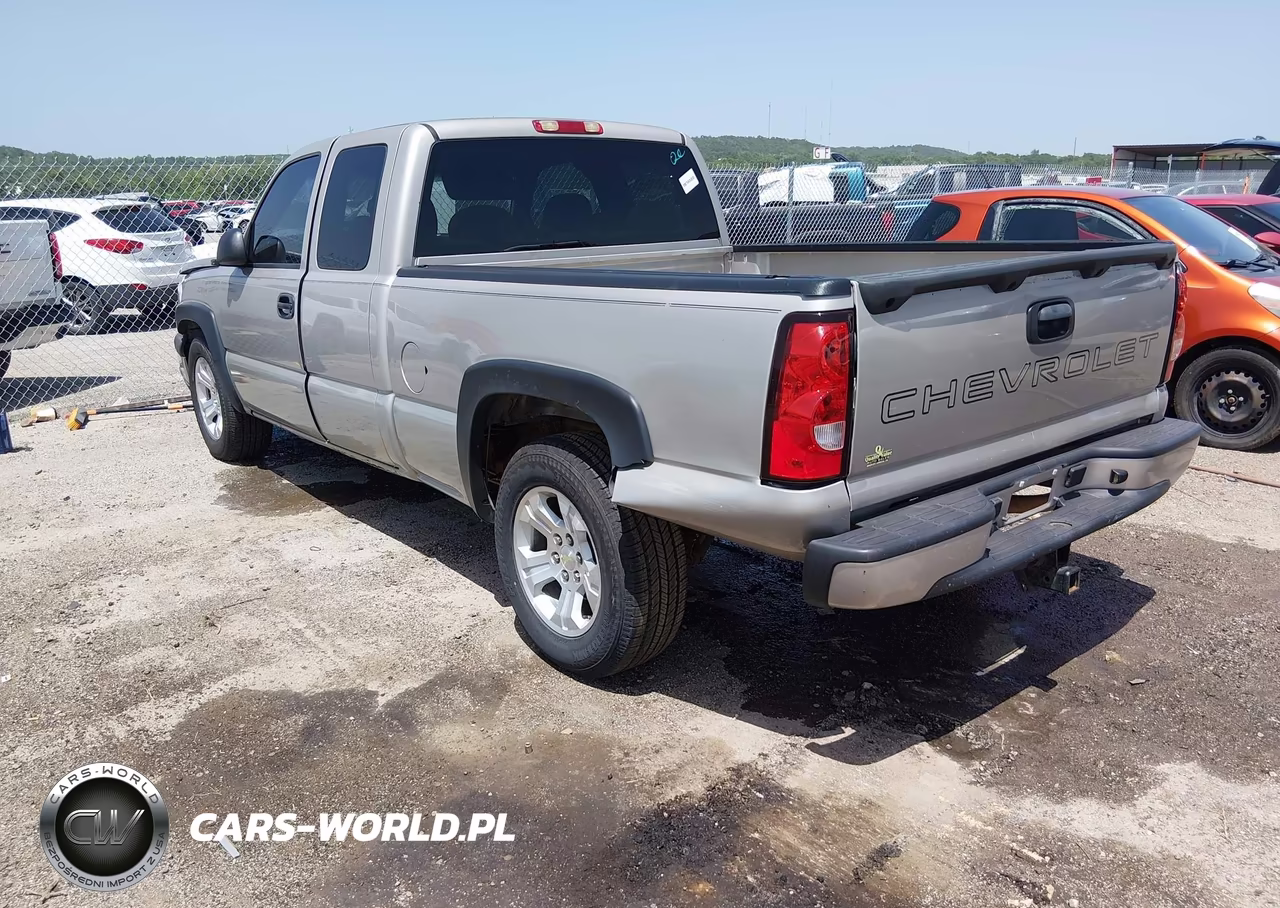 2007 Chevrolet Silverado 1500 Classic Work Truck VIN:1GCEC19X97Z173279 - 3