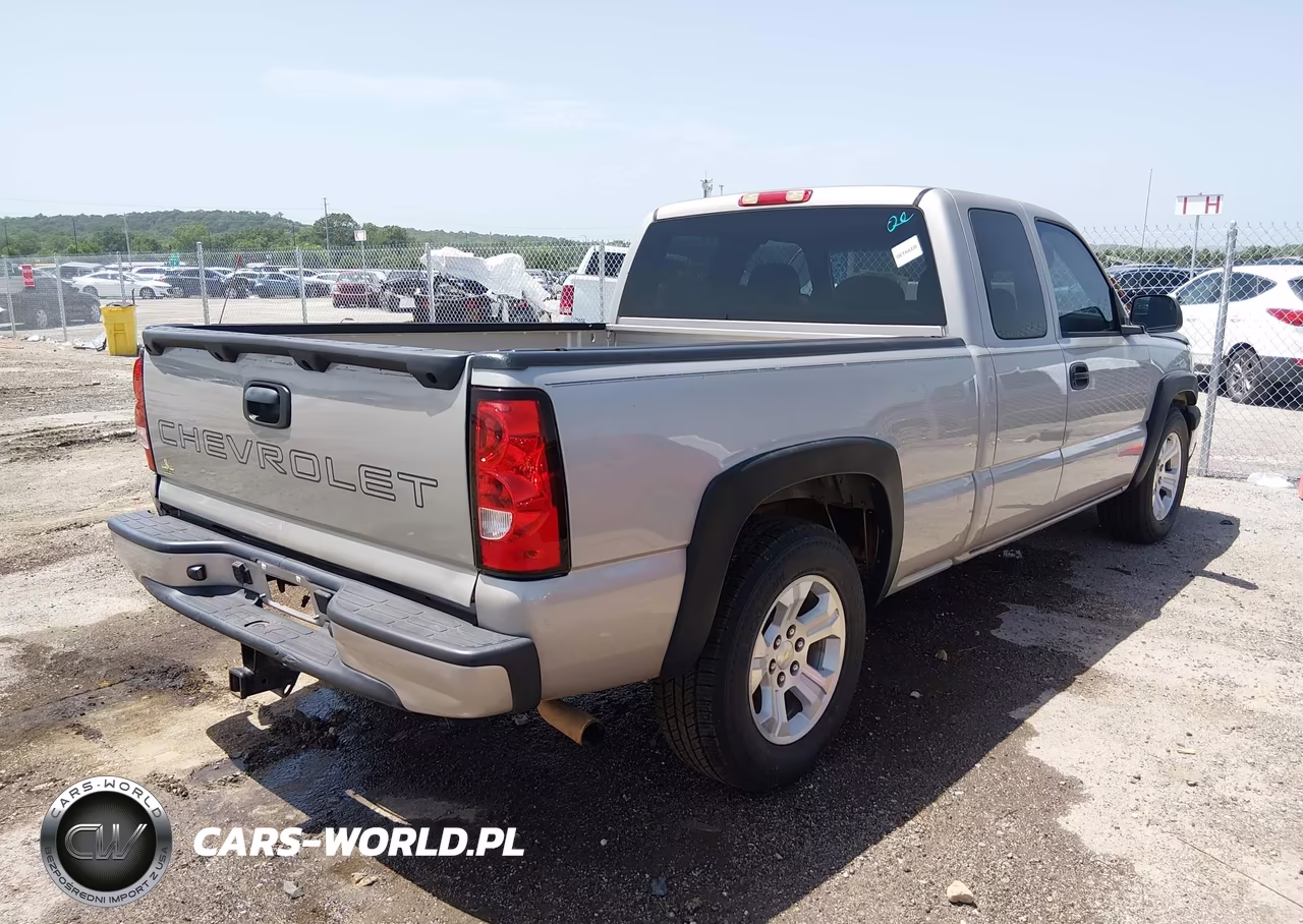 2007 Chevrolet Silverado 1500 Classic Work Truck VIN:1GCEC19X97Z173279 - 4
