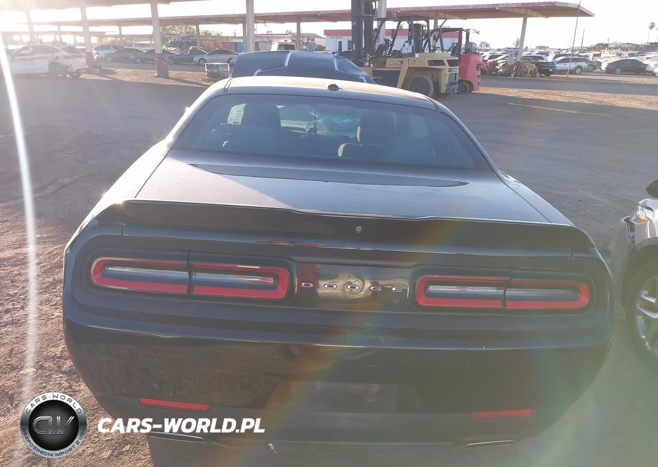 2019 Dodge Challenger Sxt VIN:2C3CDZAG0KH563506 - 16