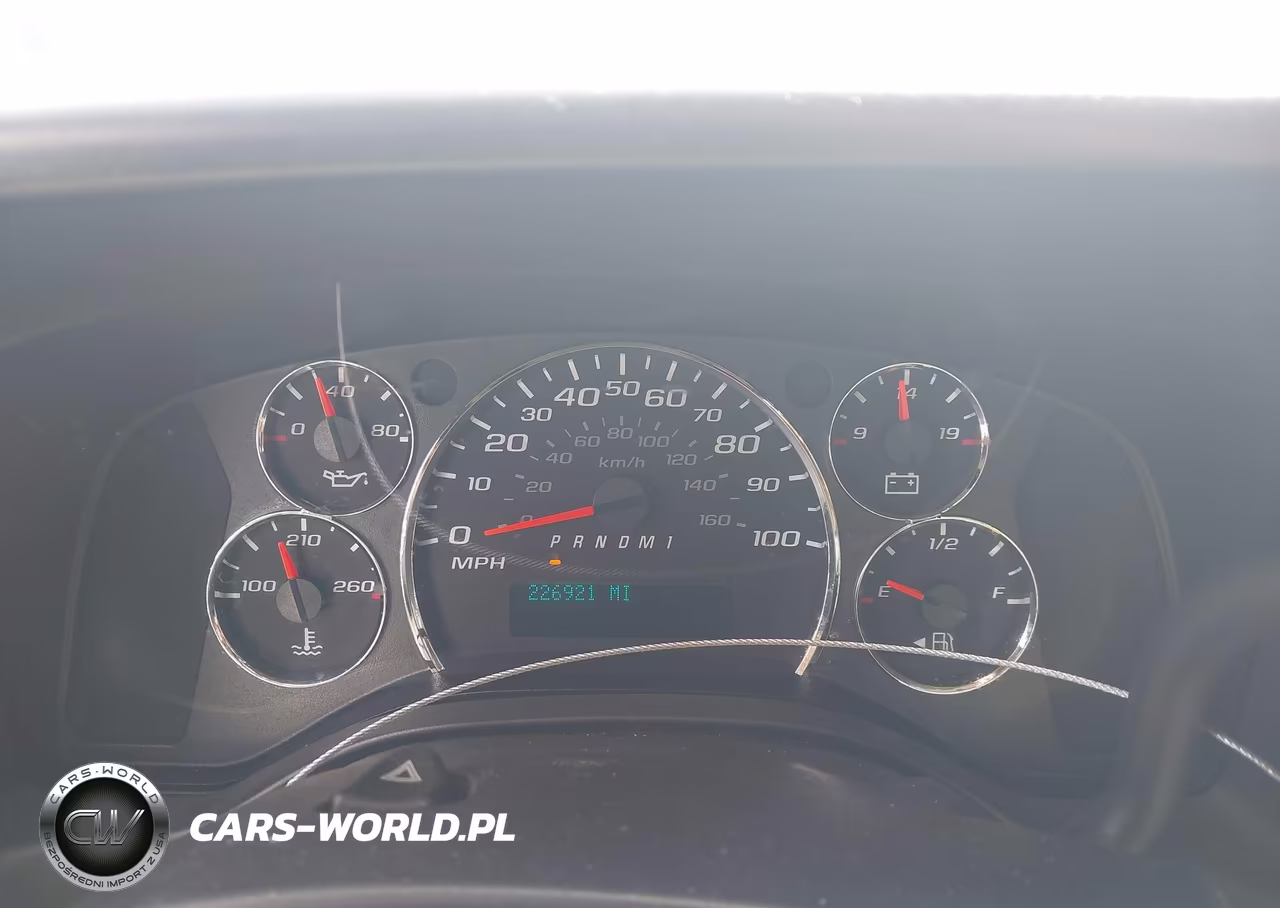 2014 Chevrolet Express 2500 Work Van VIN:1GCWGFCA4E1140339 - 7