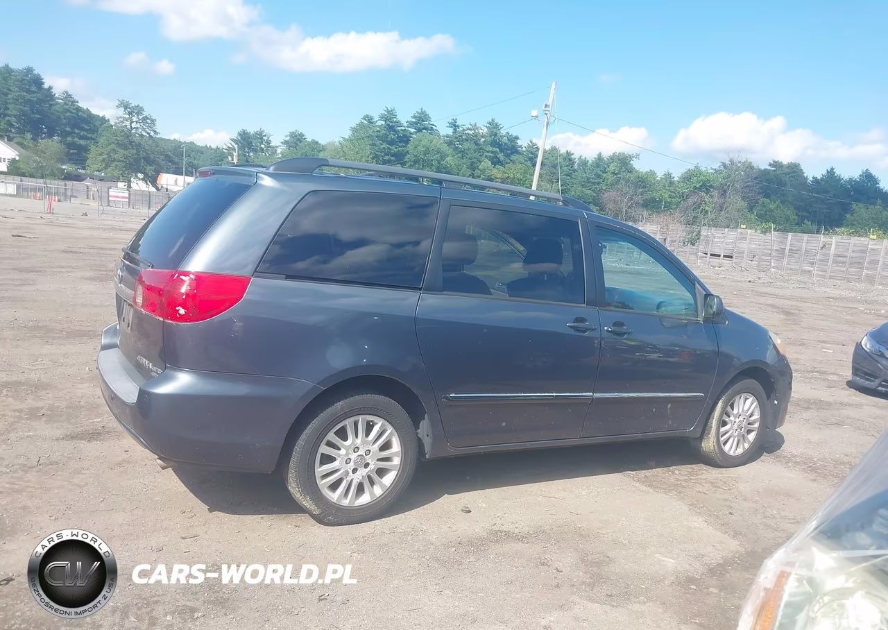 2010 Toyota Sienna Limited VIN:5TDDK4CC8AS030466 - 13
