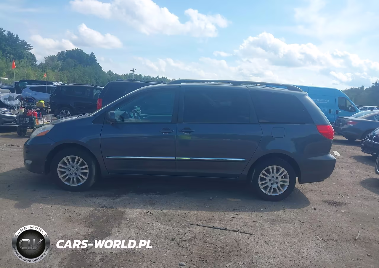 2010 Toyota Sienna Limited VIN:5TDDK4CC8AS030466 - 14