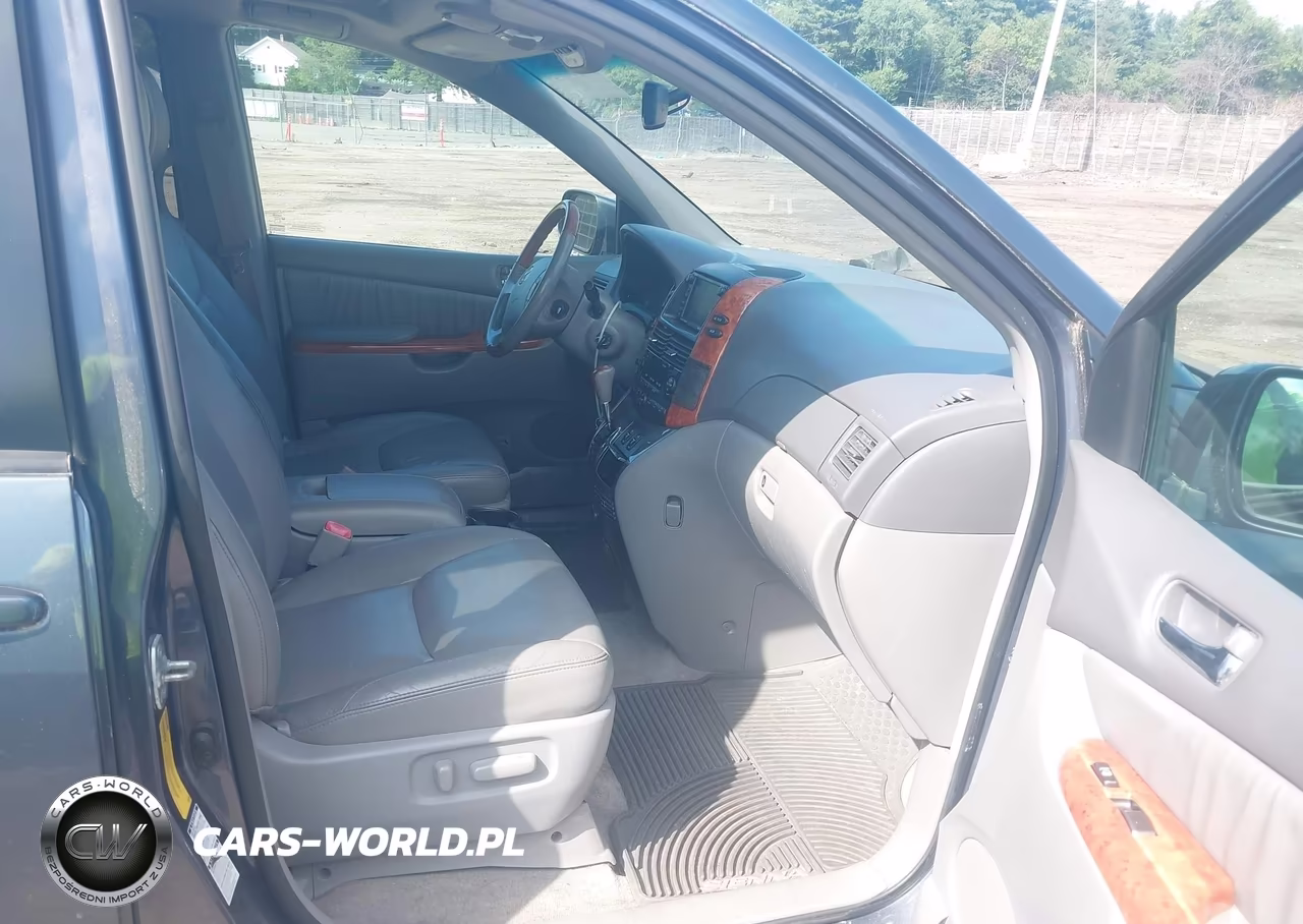 2010 Toyota Sienna Limited VIN:5TDDK4CC8AS030466 - 5