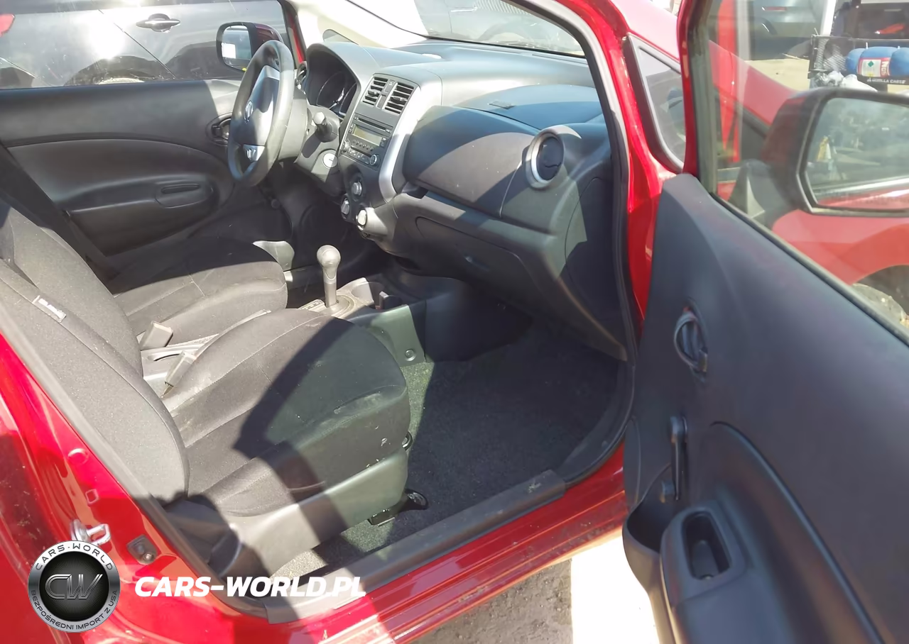2014 Nissan Versa Note S Plus VIN:3N1CE2CPXEL388449 - 5