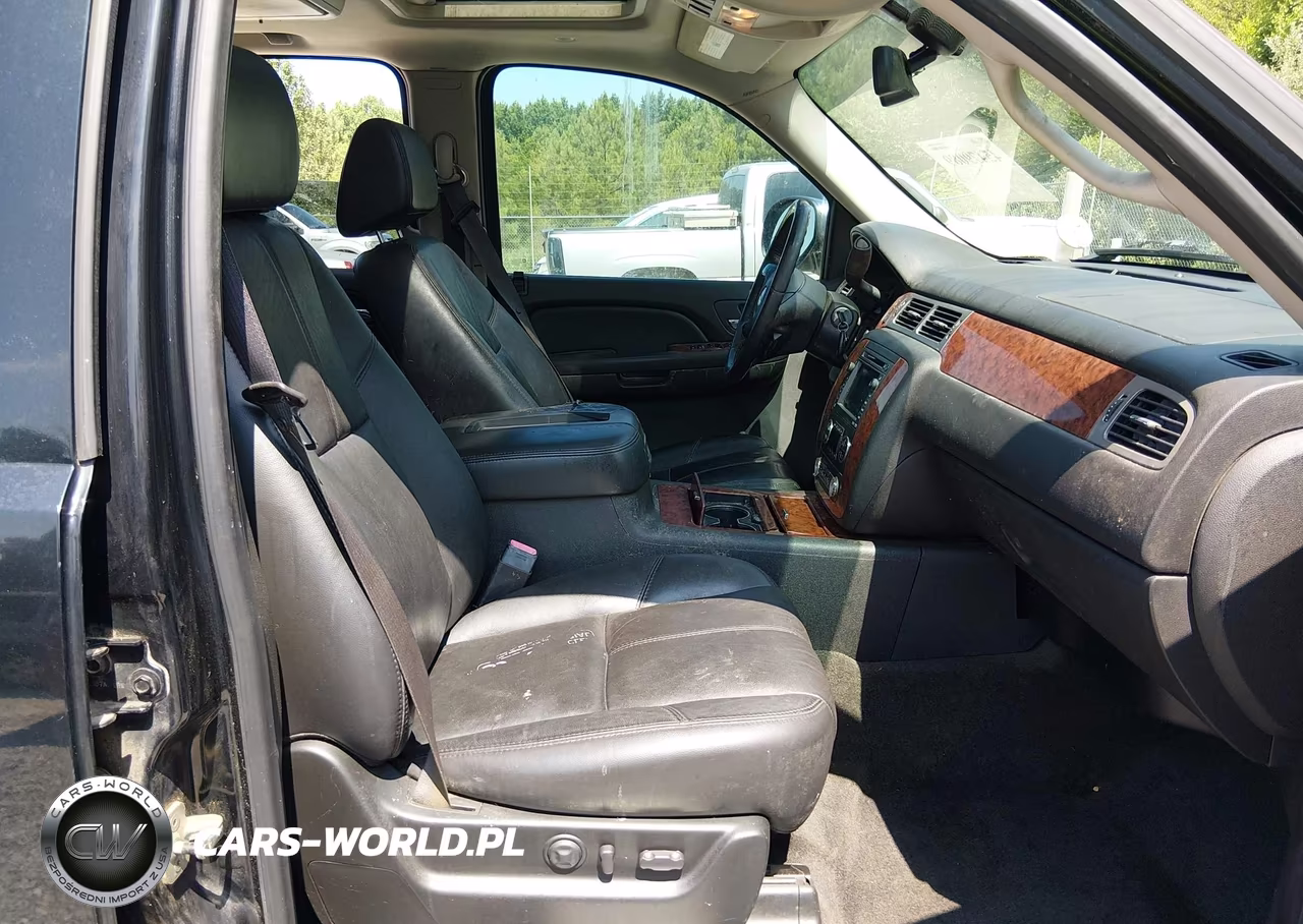 2008 Chevrolet Tahoe Ltz VIN:1GNFC13008R104182 - 5