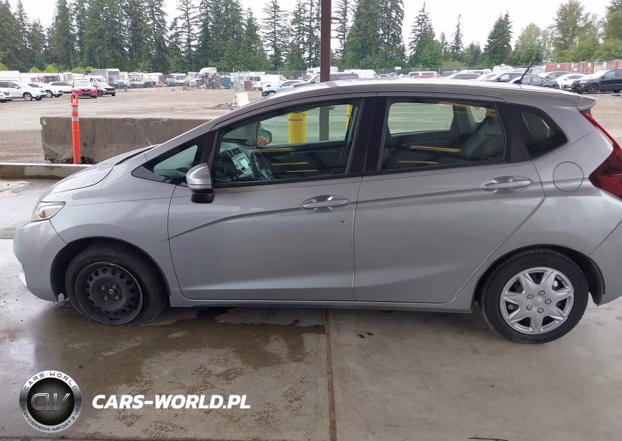 2017 Honda Fit Lx VIN:3HGGK5H58HM713843 - 14