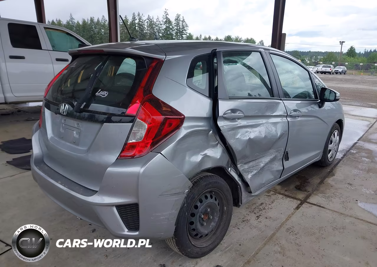 2017 Honda Fit Lx VIN:3HGGK5H58HM713843 - 4