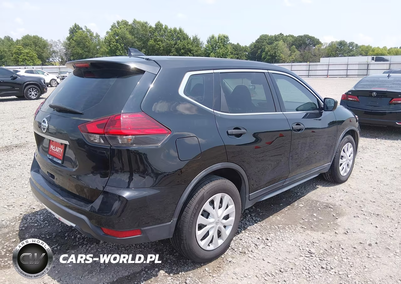 2017 Nissan Rogue S VIN:5N1AT2MT1HC848146 - 4