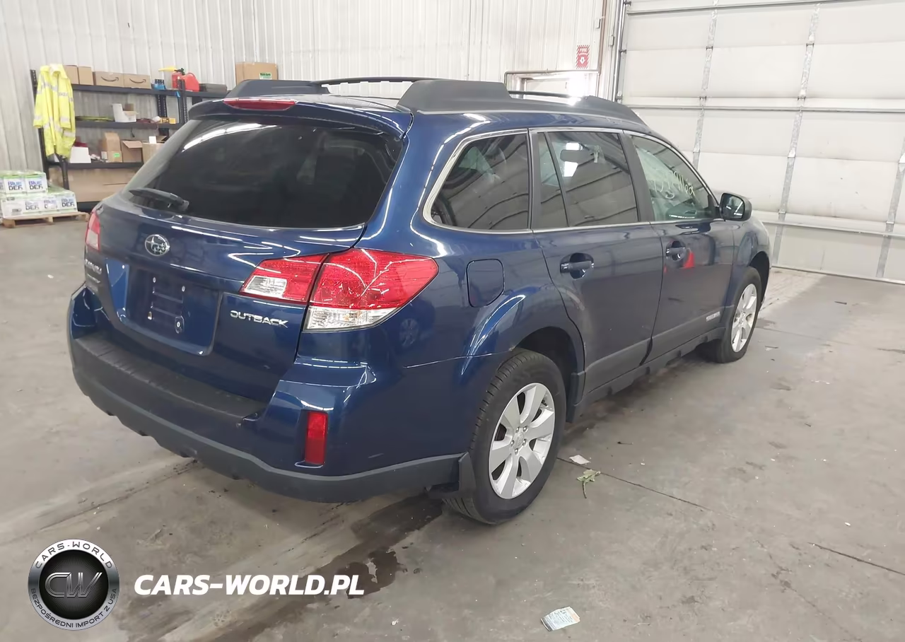 2011 Subaru Outback 2.5I Premium VIN:4S4BRCCC9B3378711 - 4