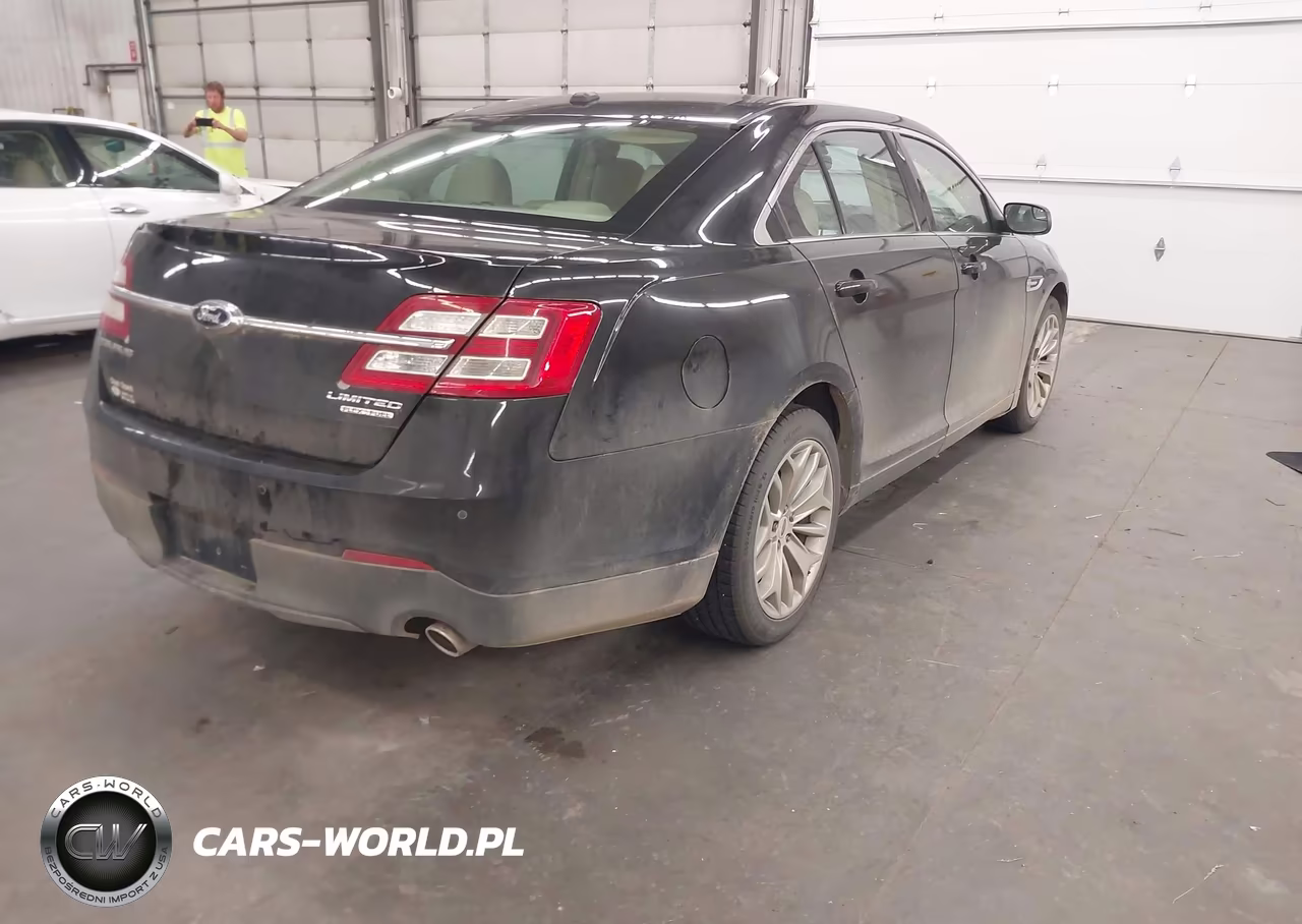 2015 Ford Taurus Limited VIN:1FAHP2F85FG102777 - 4