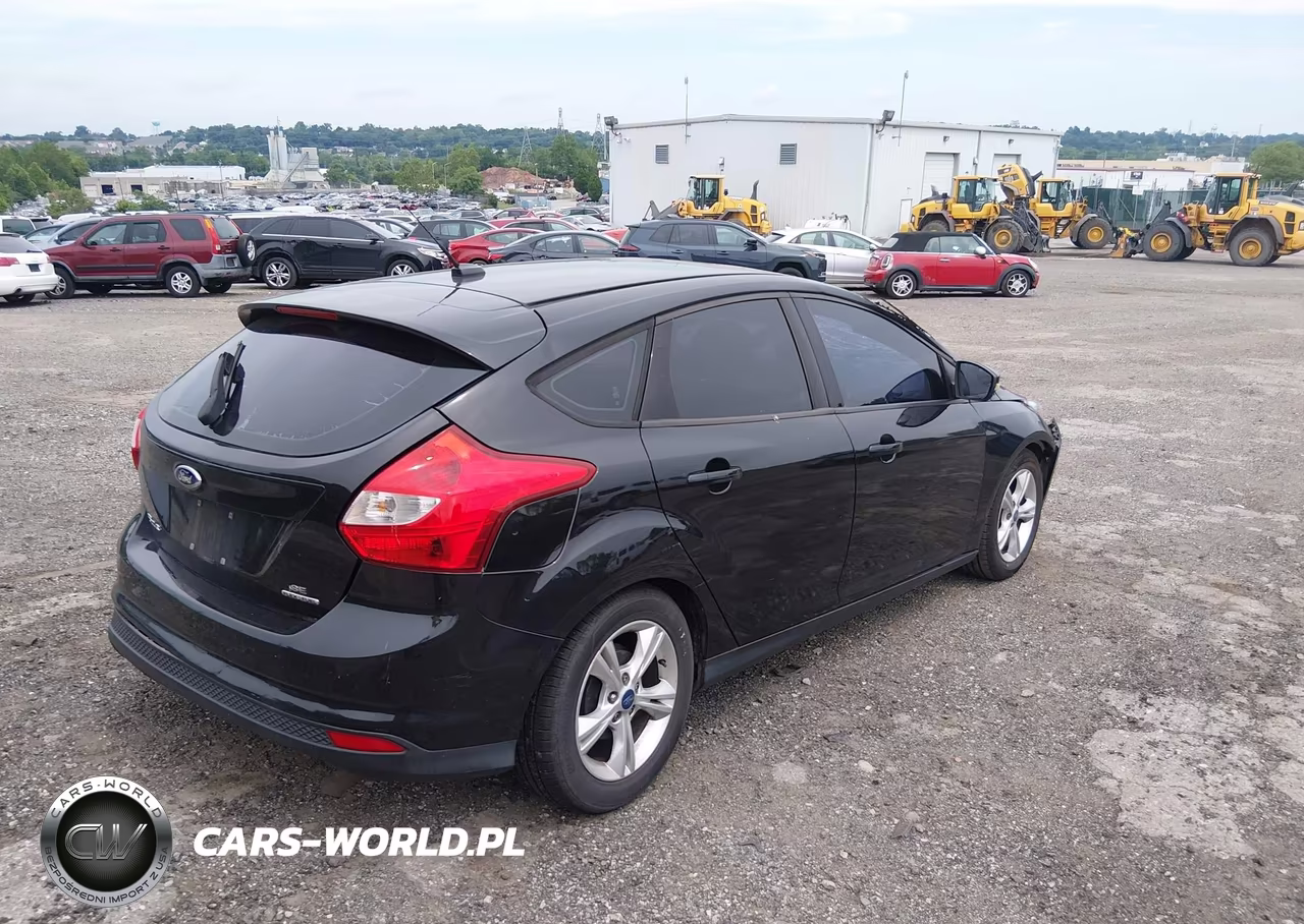 2013 Ford Focus Se VIN:1FADP3K24DL112002 - 4