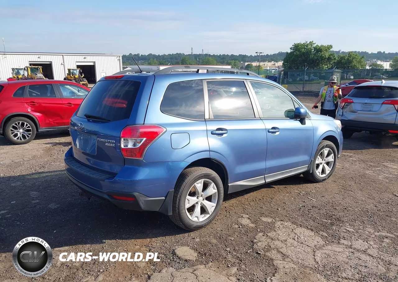 2015 Subaru Forester 2.5I Premium VIN:JF2SJADC4FH410540 - 4