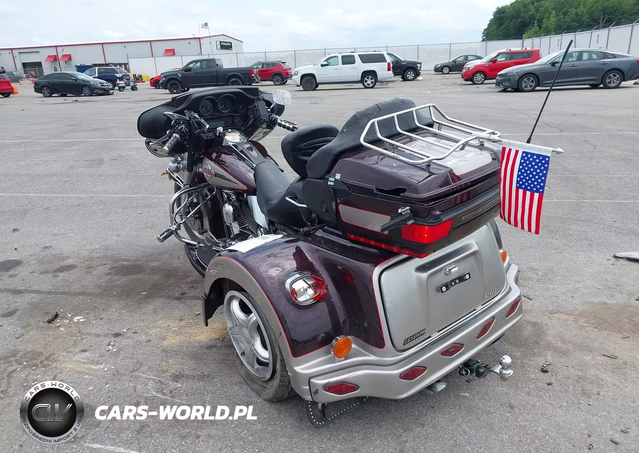 2007 Harley-Davidson Flhtcui VIN:1HD1FC4167Y618456 - 3