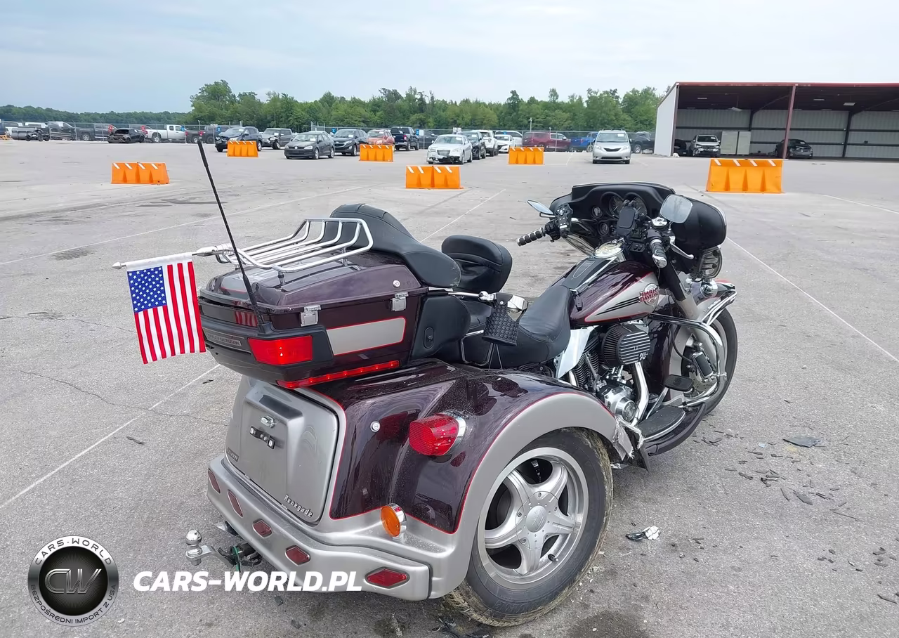 2007 Harley-Davidson Flhtcui VIN:1HD1FC4167Y618456 - 4