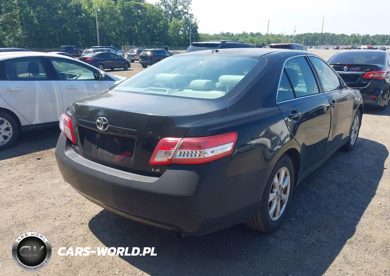 2011 Toyota Camry Le VIN:4T1BF3EK0BU174418 - 4