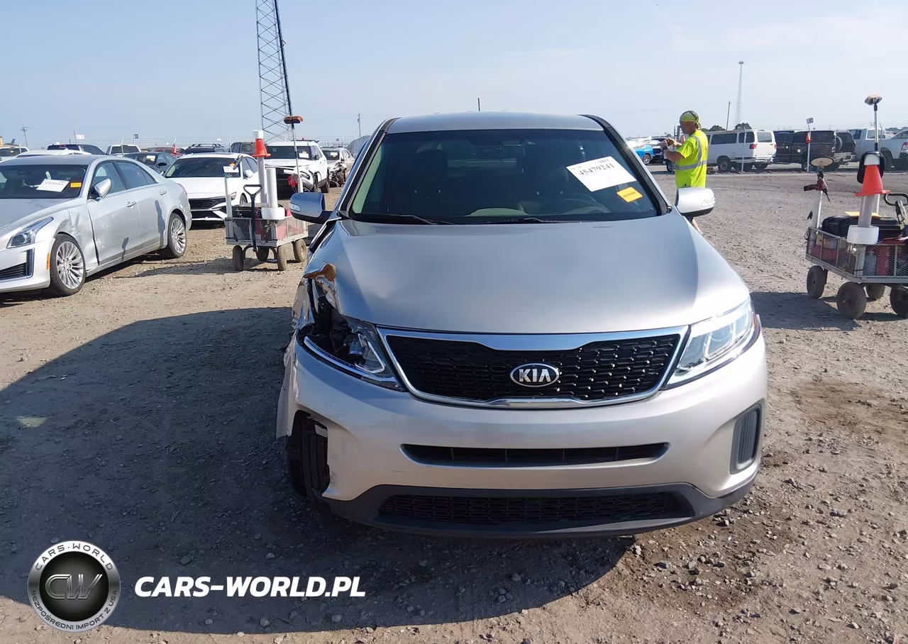 2015 Kia Sorento Lx VIN:5XYKT3A62FG629007 - 12