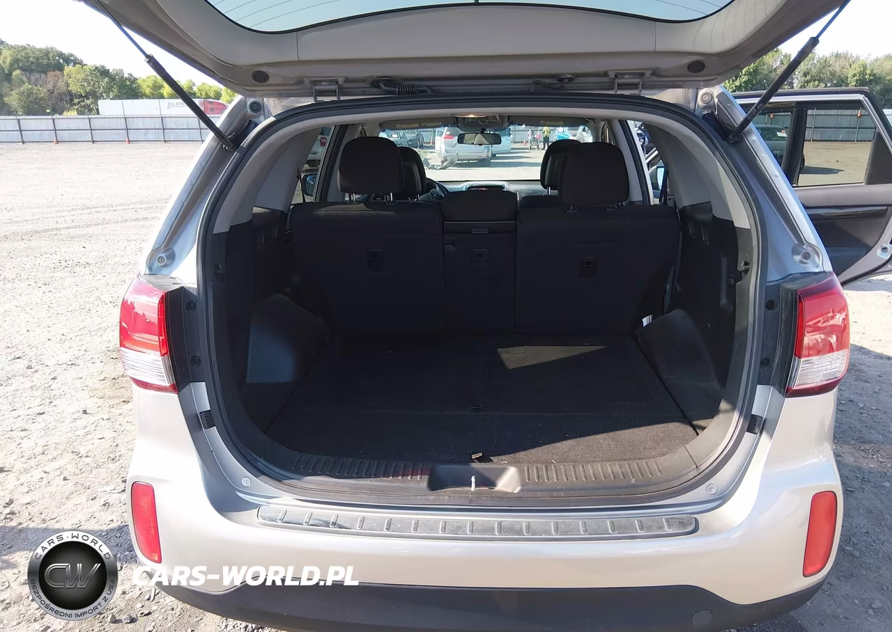 2015 Kia Sorento Lx VIN:5XYKT3A62FG629007 - 18