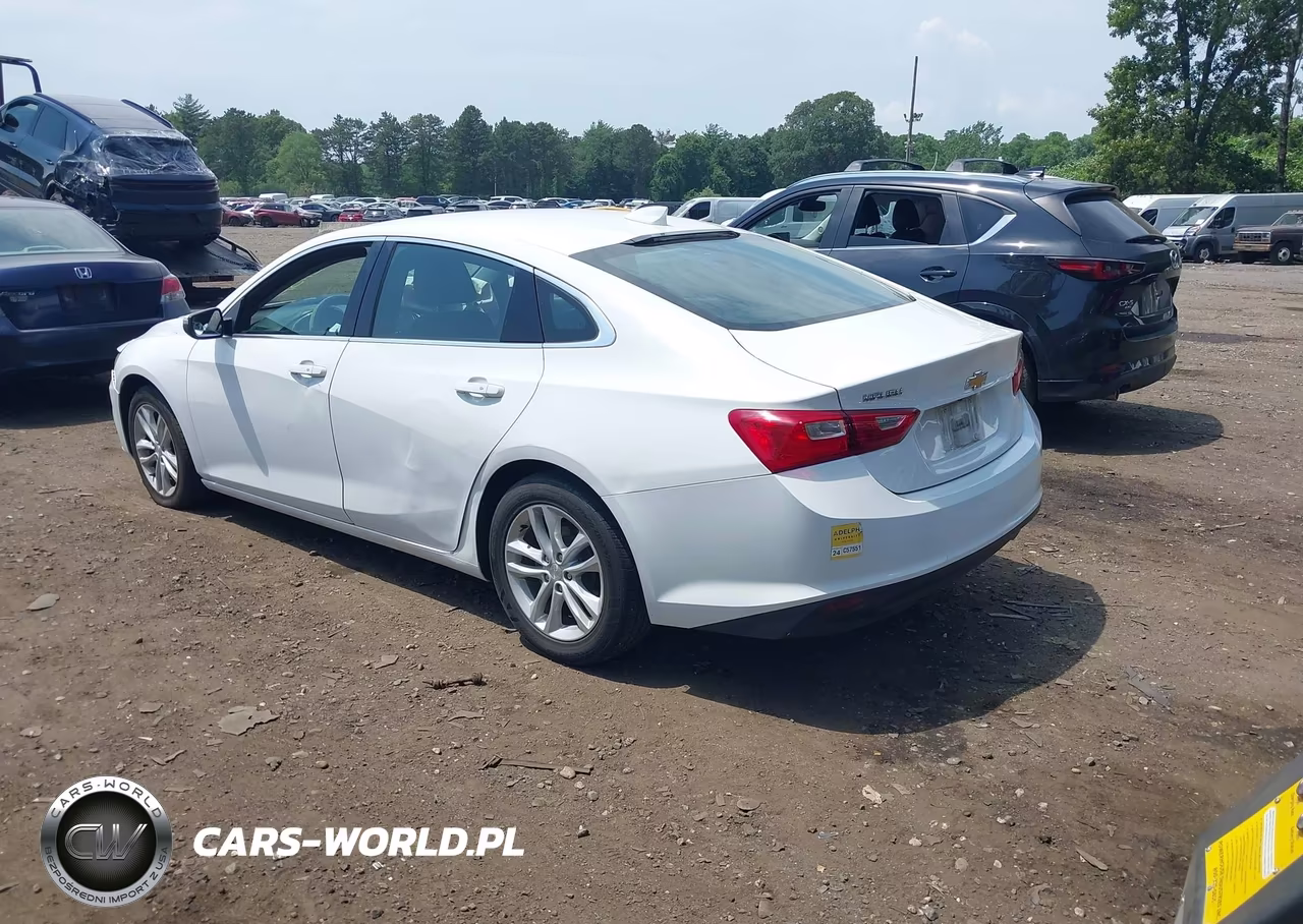 2018 Chevrolet Malibu Lt VIN:1G1ZD5ST1JF151193 - 3