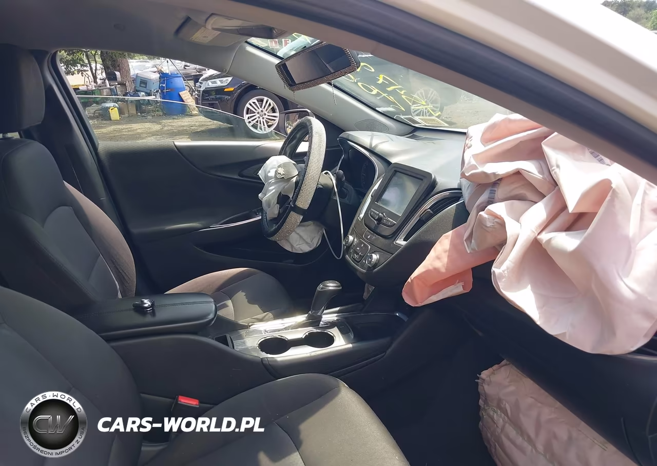 2018 Chevrolet Malibu Lt VIN:1G1ZD5ST1JF151193 - 5