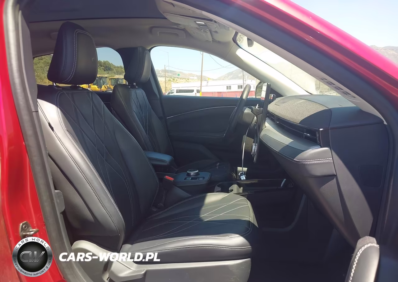 2022 Ford Mustang Mach-E California Route 1 VIN:3FMTK2R72NMA30670 - 5