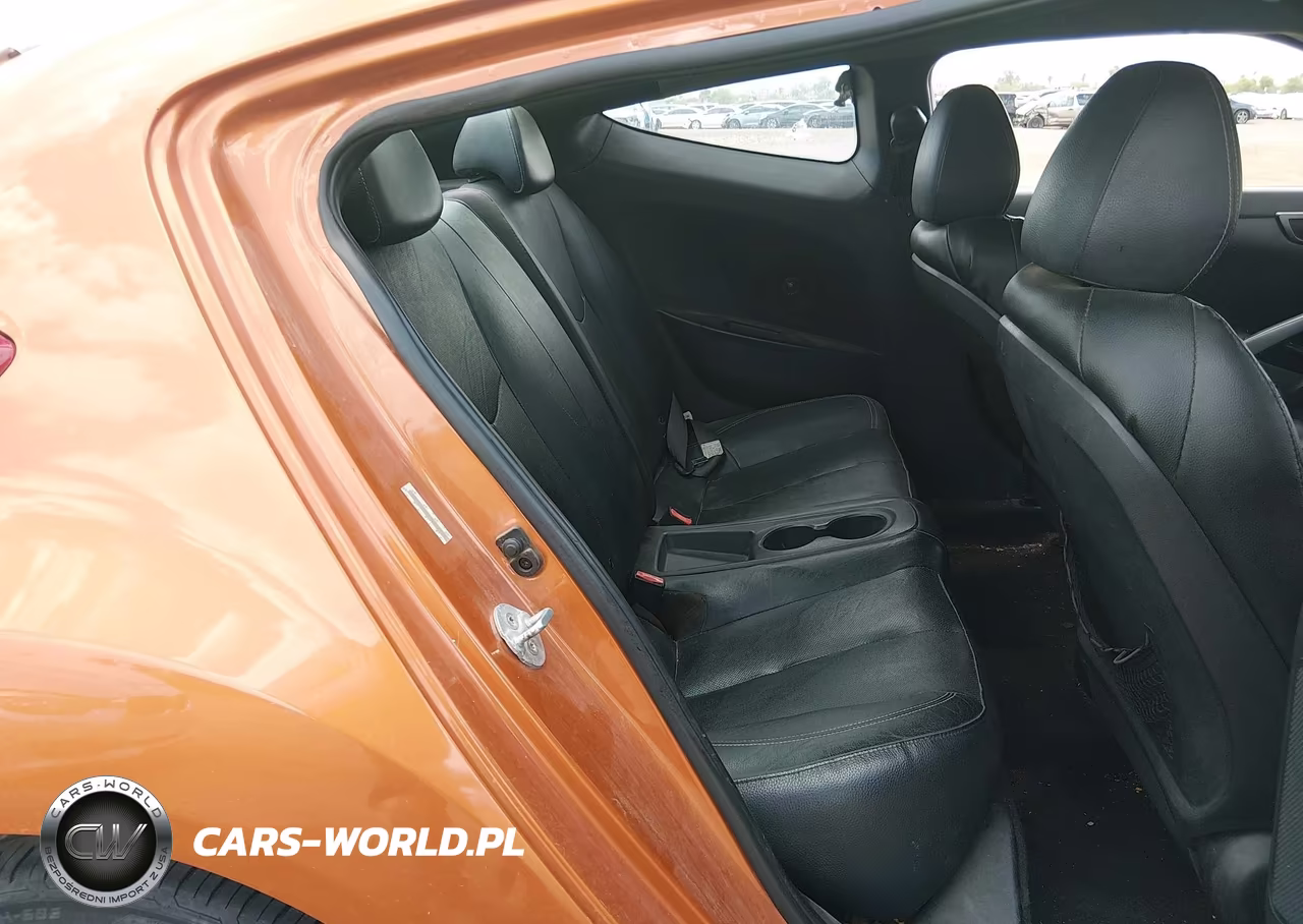 2015 Hyundai Veloster Turbo VIN:KMHTC6AE1FU218978 - 8