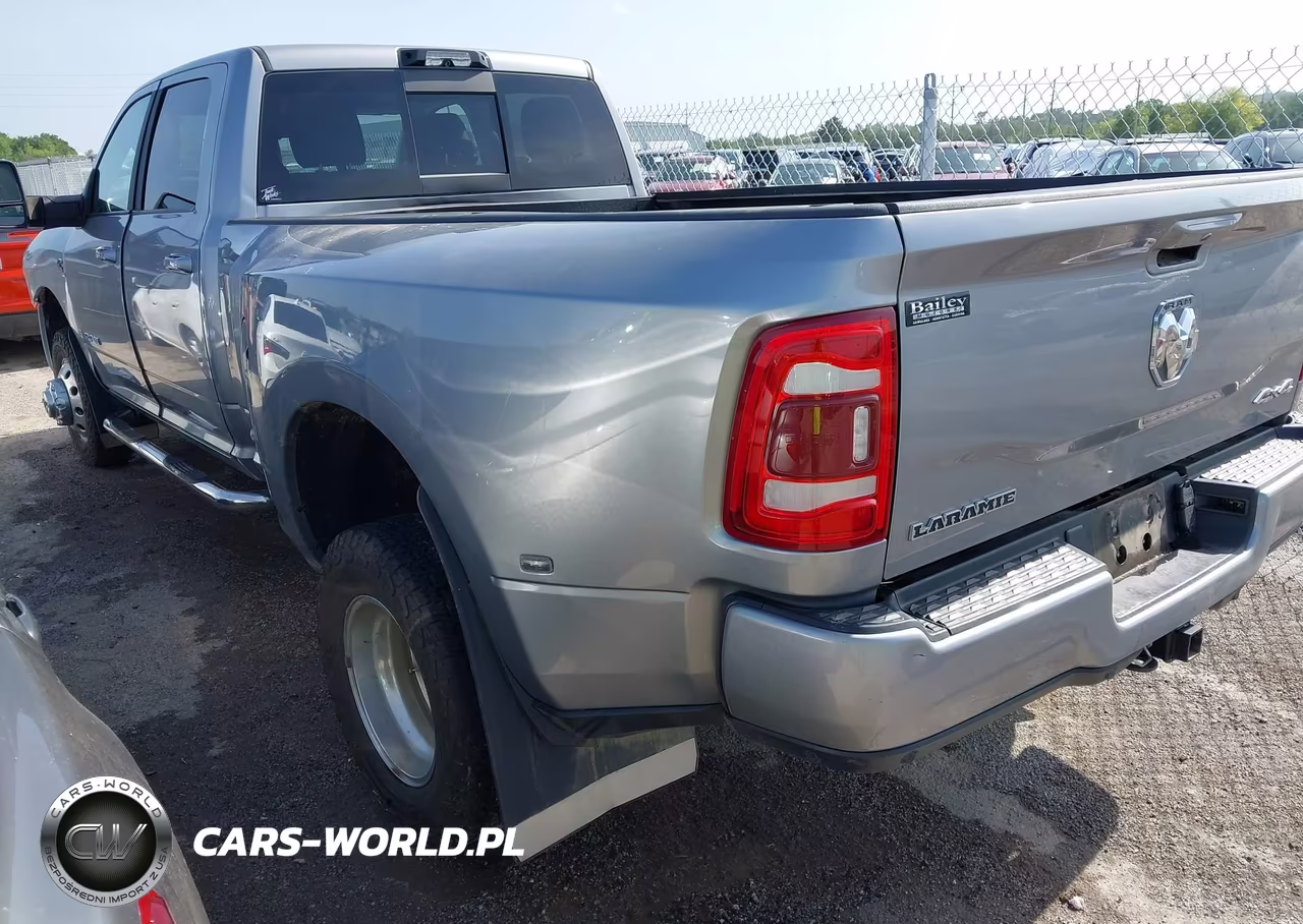 2024 Ram 3500 Laramie 4X4 8' Box VIN:3C63RRJL3RG184575 - 3