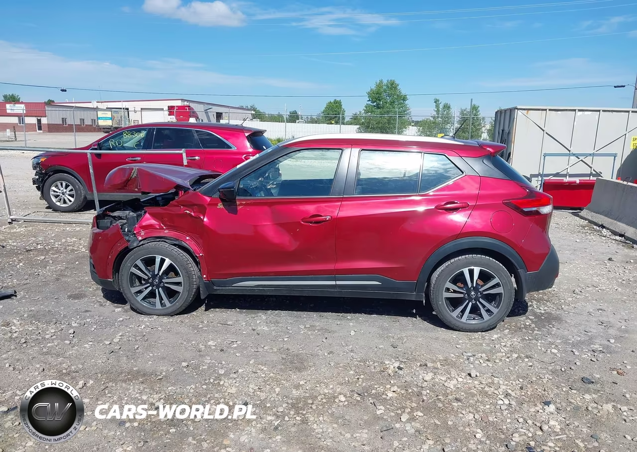 2019 Nissan Kicks Sr VIN:3N1CP5CU7KL544847 - 14