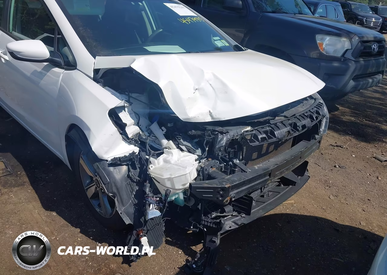 2018 Kia Forte Lx VIN:3KPFL4A76JE274042 - 6