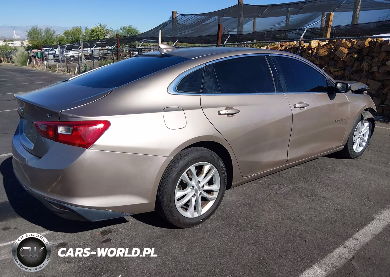 2018 Chevrolet Malibu Lt VIN:1G1ZD5ST6JF260118 - 4