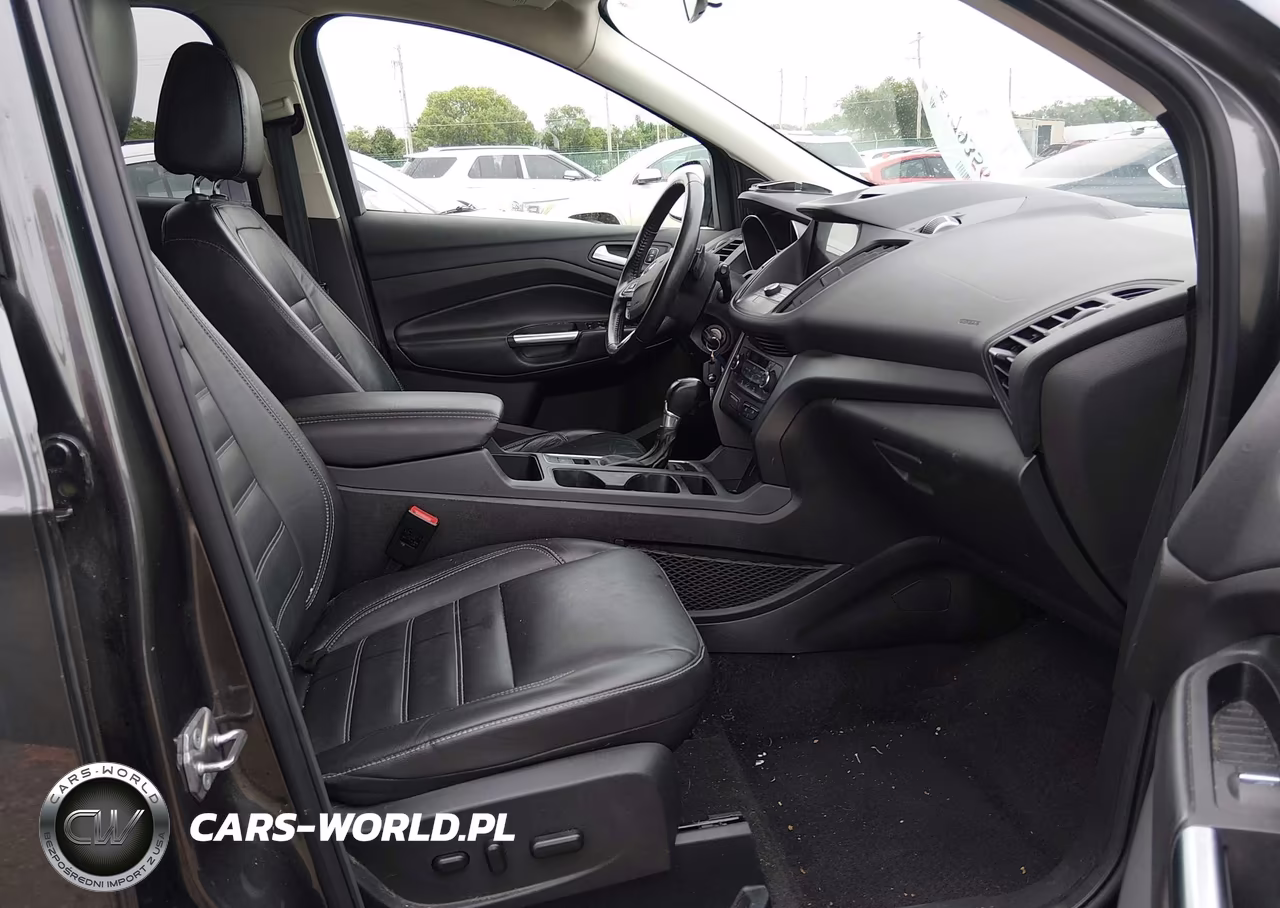 2017 Ford Escape Se VIN:1FMCU9GD9HUE17759 - 5