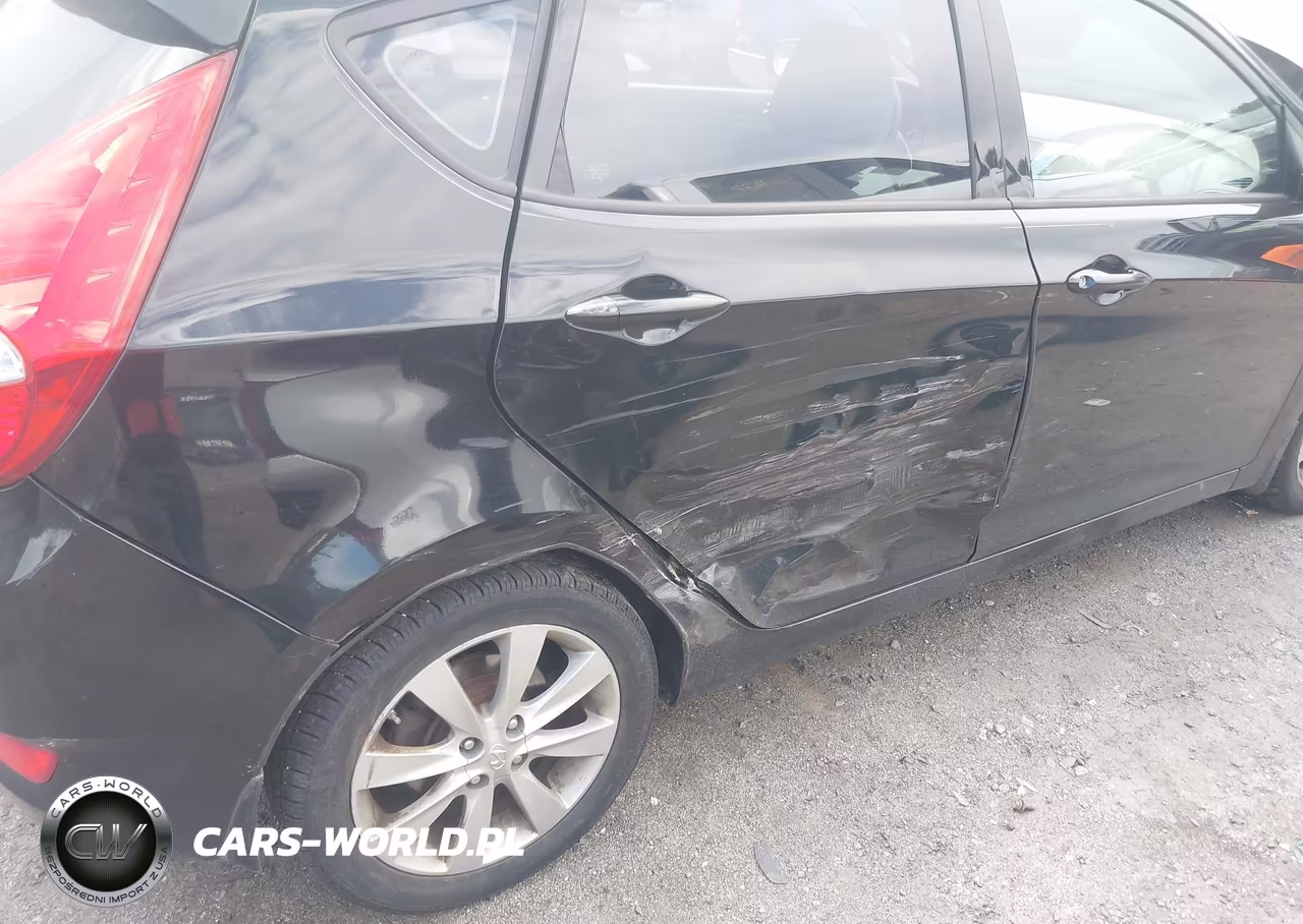 2013 Hyundai Accent Se VIN:KMHCU5AE4DU090692 - 6