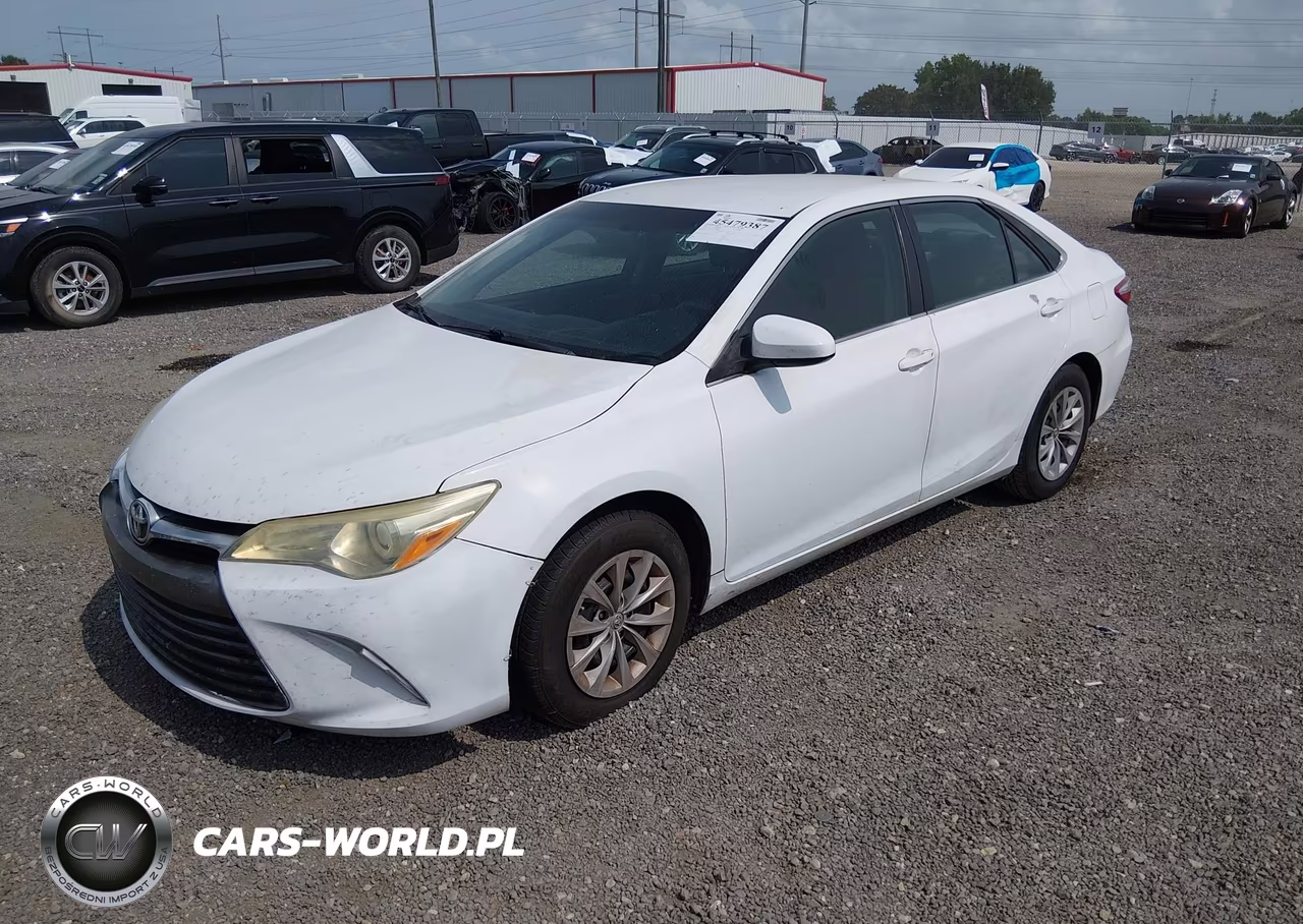 2015 Toyota Camry Le VIN:4T4BF1FK7FR482880 - 2