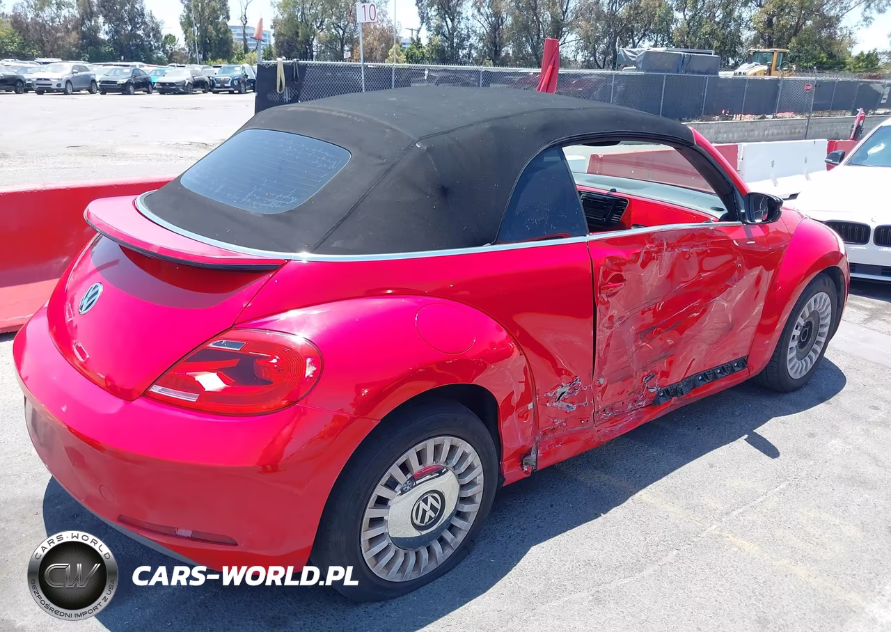 2014 Volkswagen Beetle 2.5L VIN:3VW5P7AT1EM805221 - 4