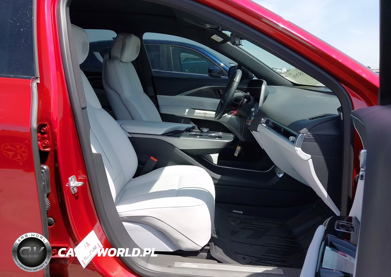 2025 Cadillac Lyriq Luxury 2 Rwd VIN:1GYKPRRK8SZ312590 - 5
