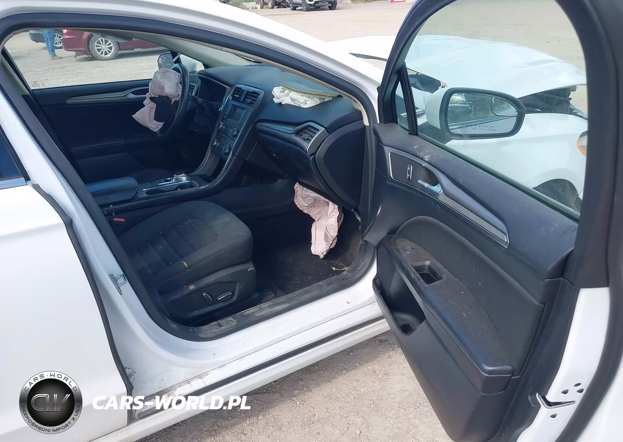 2018 Ford Fusion Se VIN:3FA6P0H75JR220748 - 5