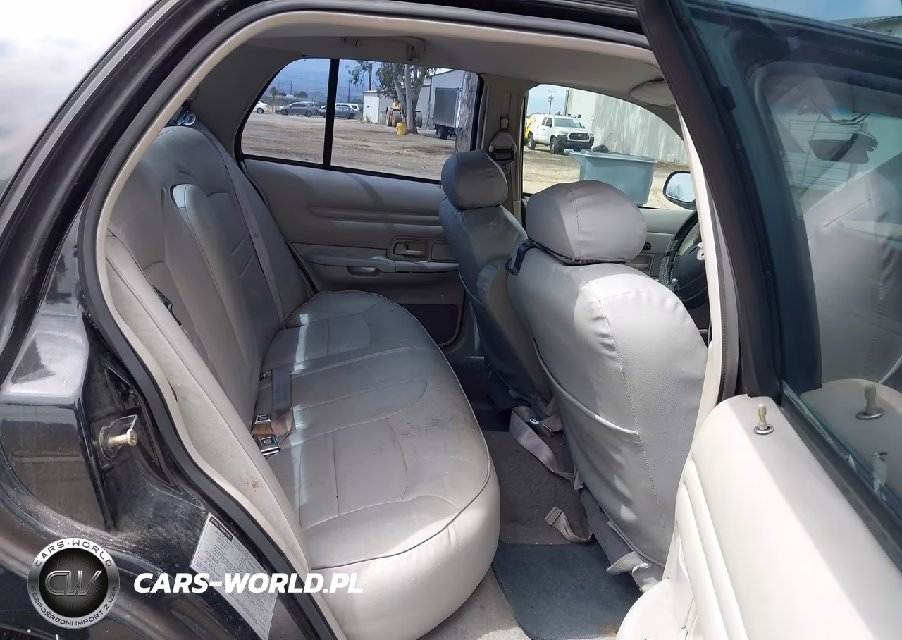 1998 Ford Crown Victoria Lx VIN:2FAFP74W7WX180624 - 8