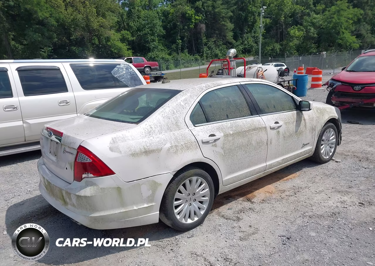 2012 Ford Fusion Hybrid VIN:3FADP0L30CR246432 - 4