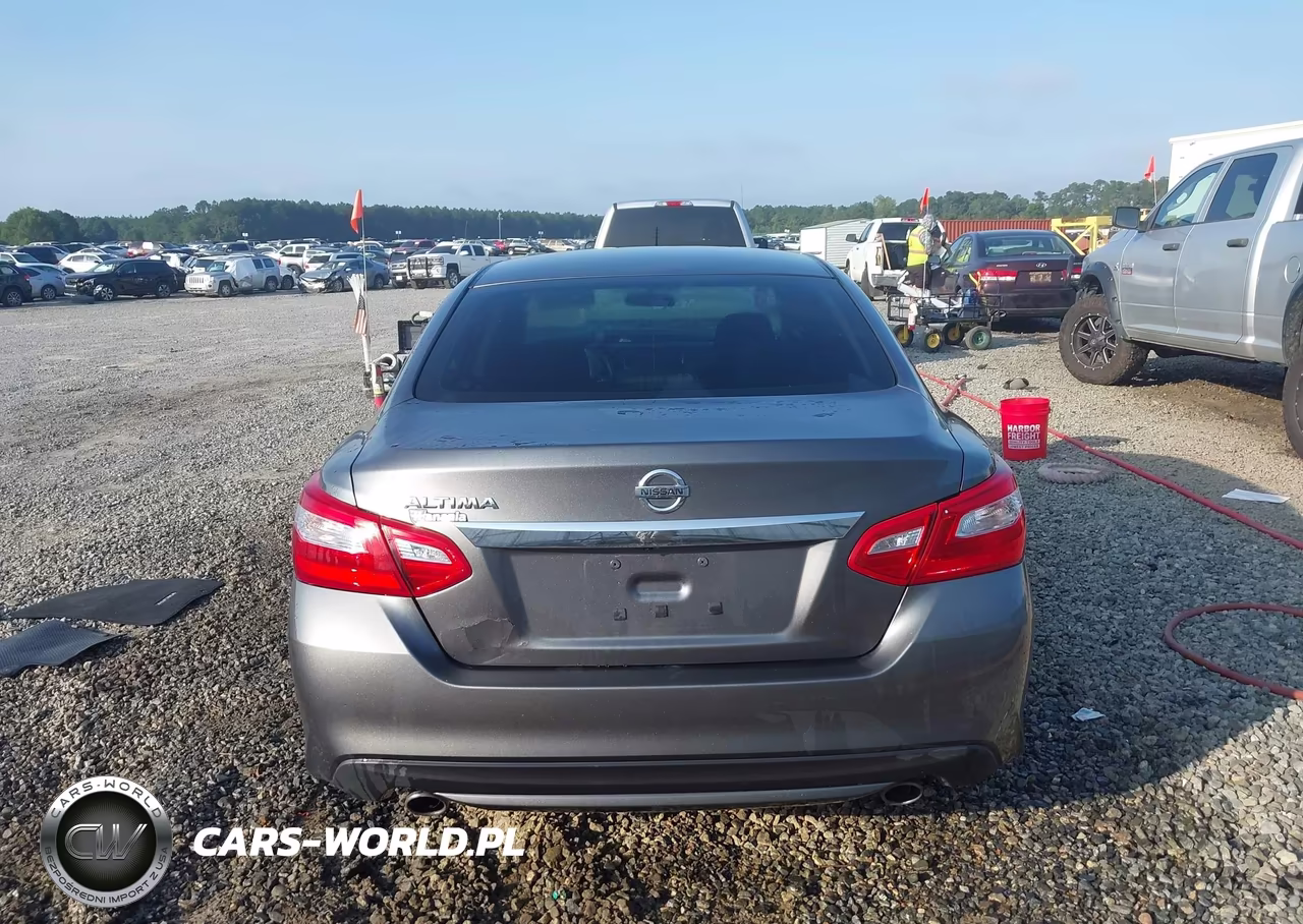 2017 Nissan Altima 2.5 S VIN:1N4AL3AP4HC148032 - 17