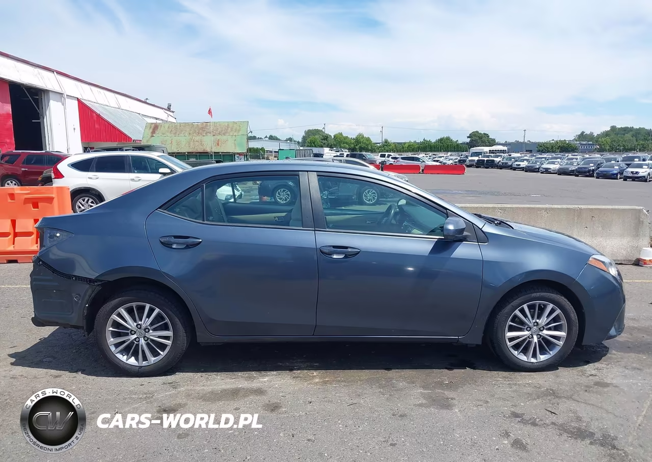 2015 Toyota Corolla Le Plus VIN:5YFBURHE5FP359649 - 14