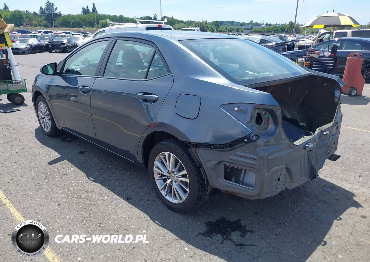 2015 Toyota Corolla Le Plus VIN:5YFBURHE5FP359649 - 3