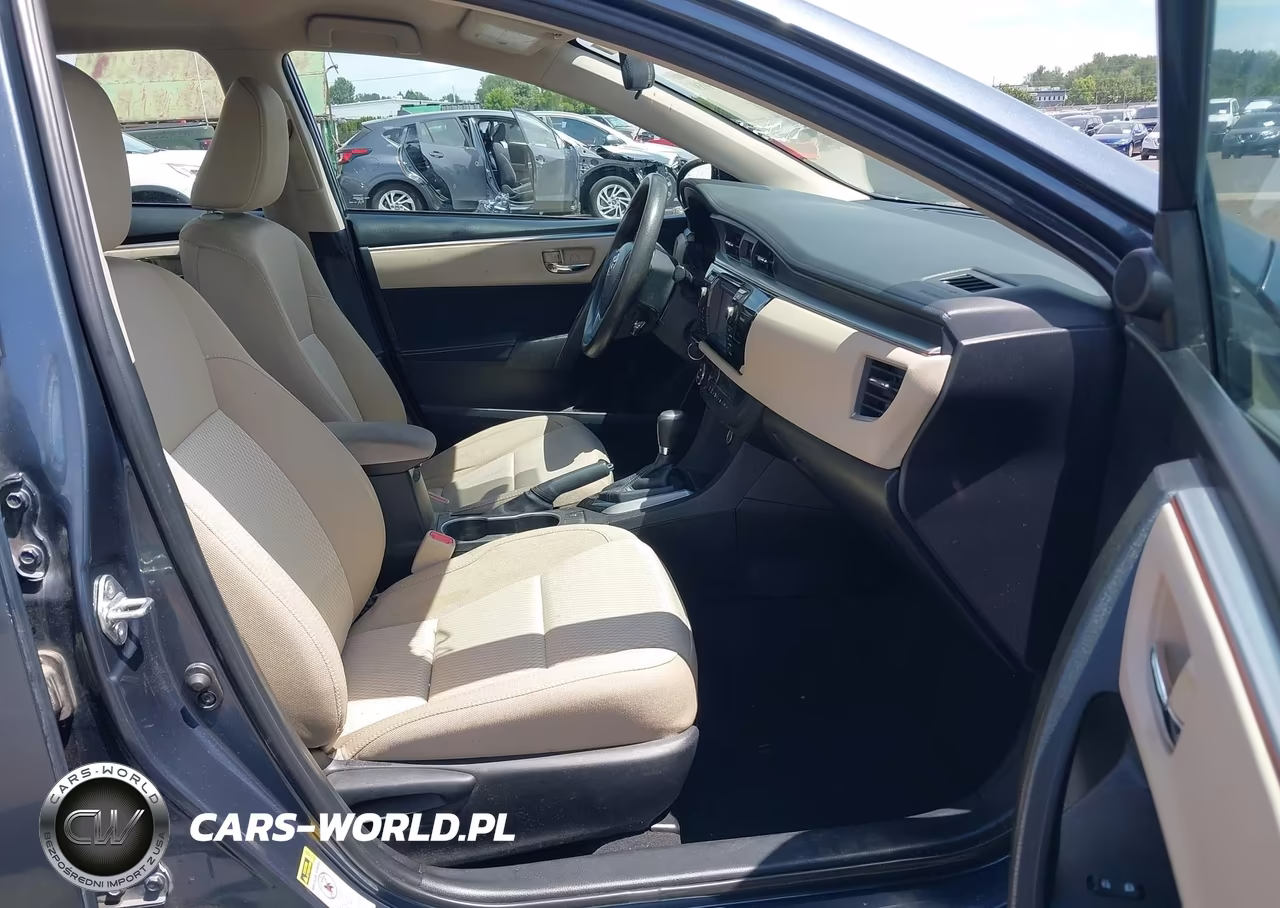 2015 Toyota Corolla Le Plus VIN:5YFBURHE5FP359649 - 5