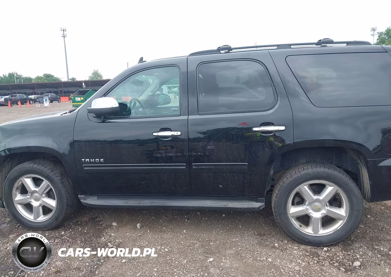 2013 Chevrolet Tahoe Ls VIN:1GNSKAE02DR367198 - 14